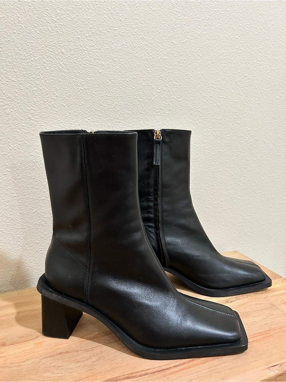 ZARA | Architectural Leather Block Heel Ankle Boots | Size 38 - Picture 6 of 9